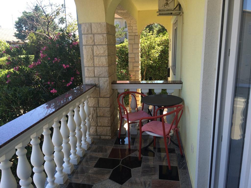 Apartment Kolundzic Novi Vinodolski Værelse billede