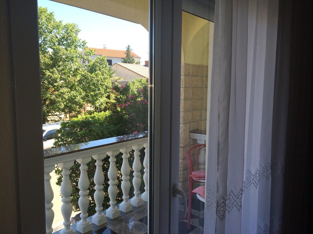 Apartment Kolundzic Novi Vinodolski Værelse billede