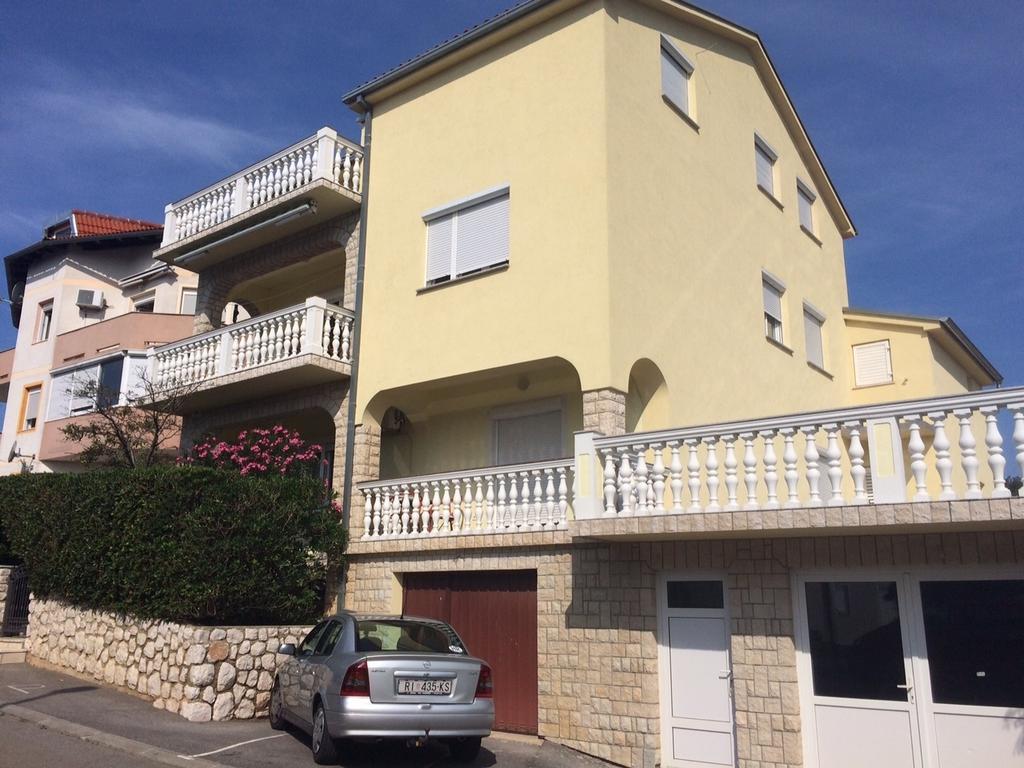 Apartment Kolundzic Novi Vinodolski Værelse billede