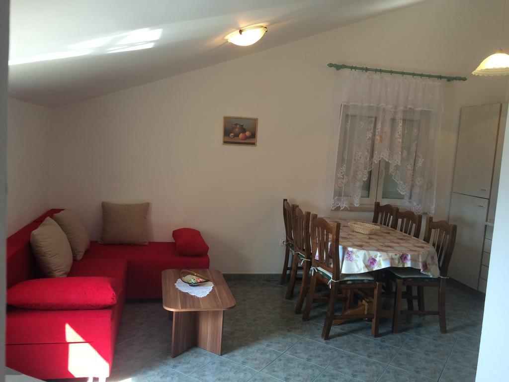 Apartment Kolundzic Novi Vinodolski Værelse billede