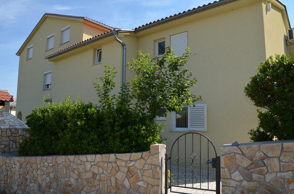 Apartment Kolundzic Novi Vinodolski Eksteriør billede
