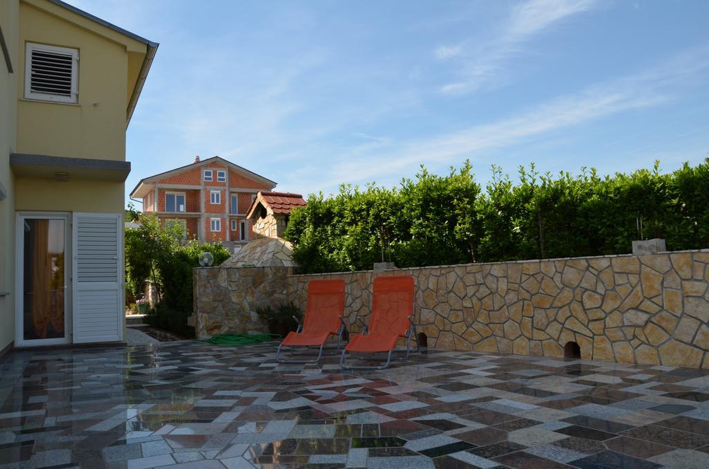 Apartment Kolundzic Novi Vinodolski Eksteriør billede