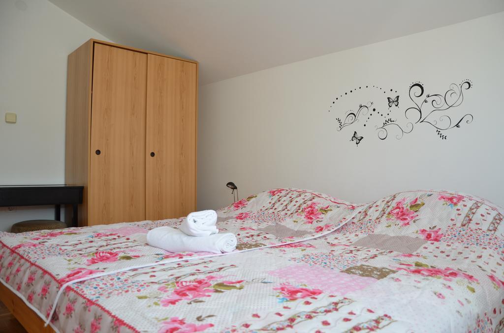 Apartment Kolundzic Novi Vinodolski Eksteriør billede