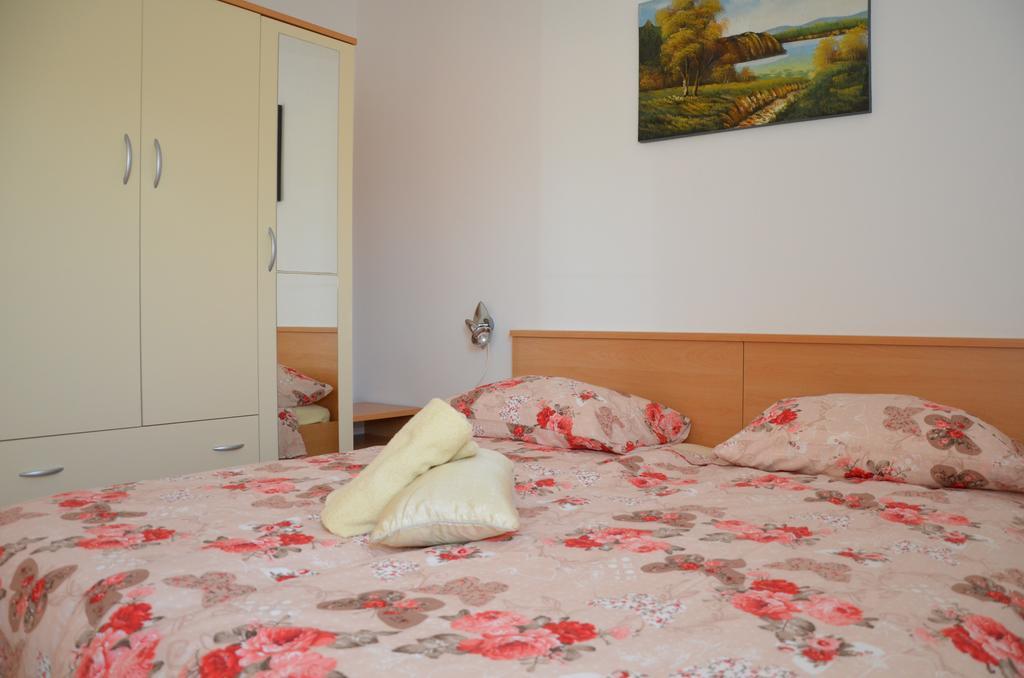 Apartment Kolundzic Novi Vinodolski Eksteriør billede